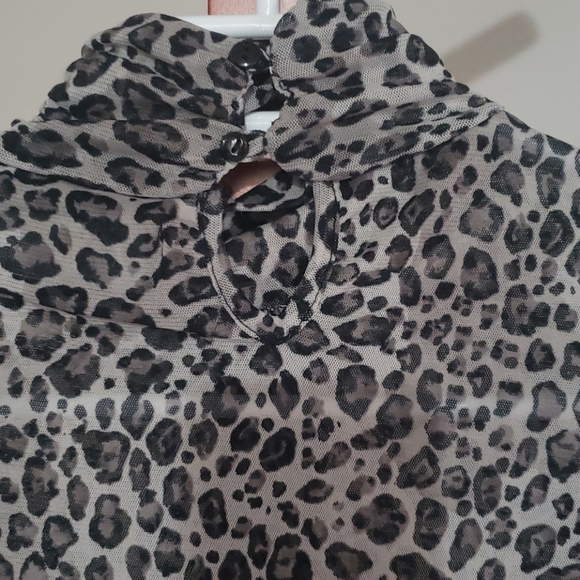 Zara leopard mesh top - Picture 3 of 3